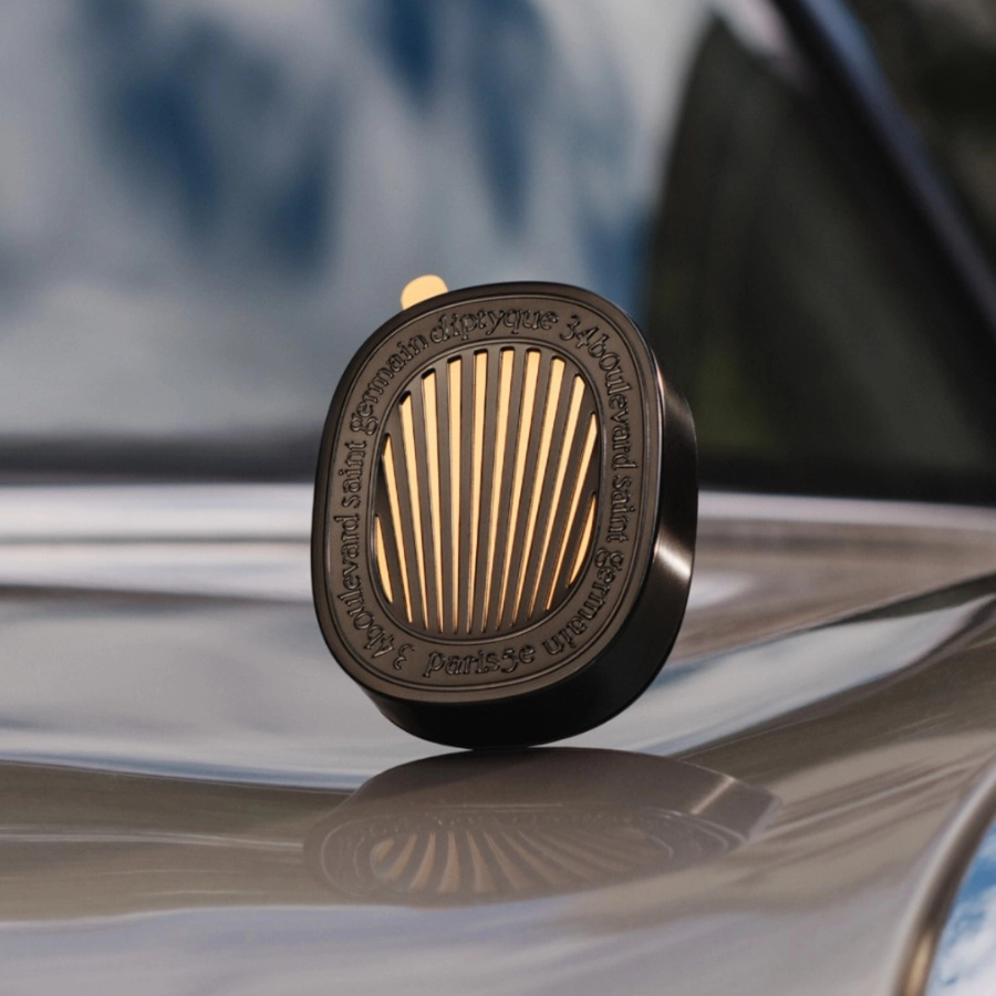 Car Diffuser With 34 Boulevard Saint Germain Insert