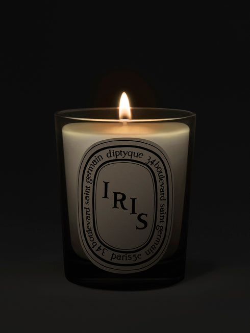 diptyque-iris-scented-candle-190g-in-dark-background