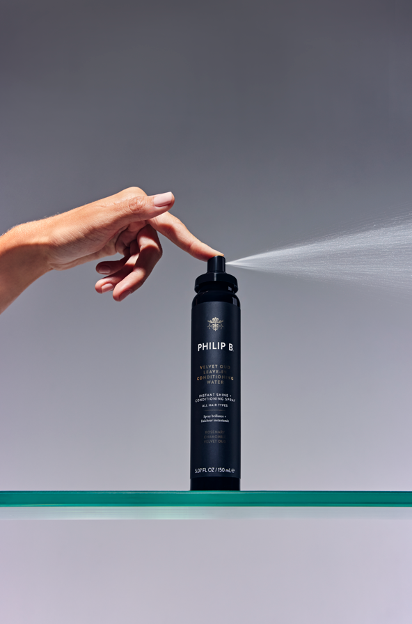 Velvet Oud Leave-In Conditioning Water