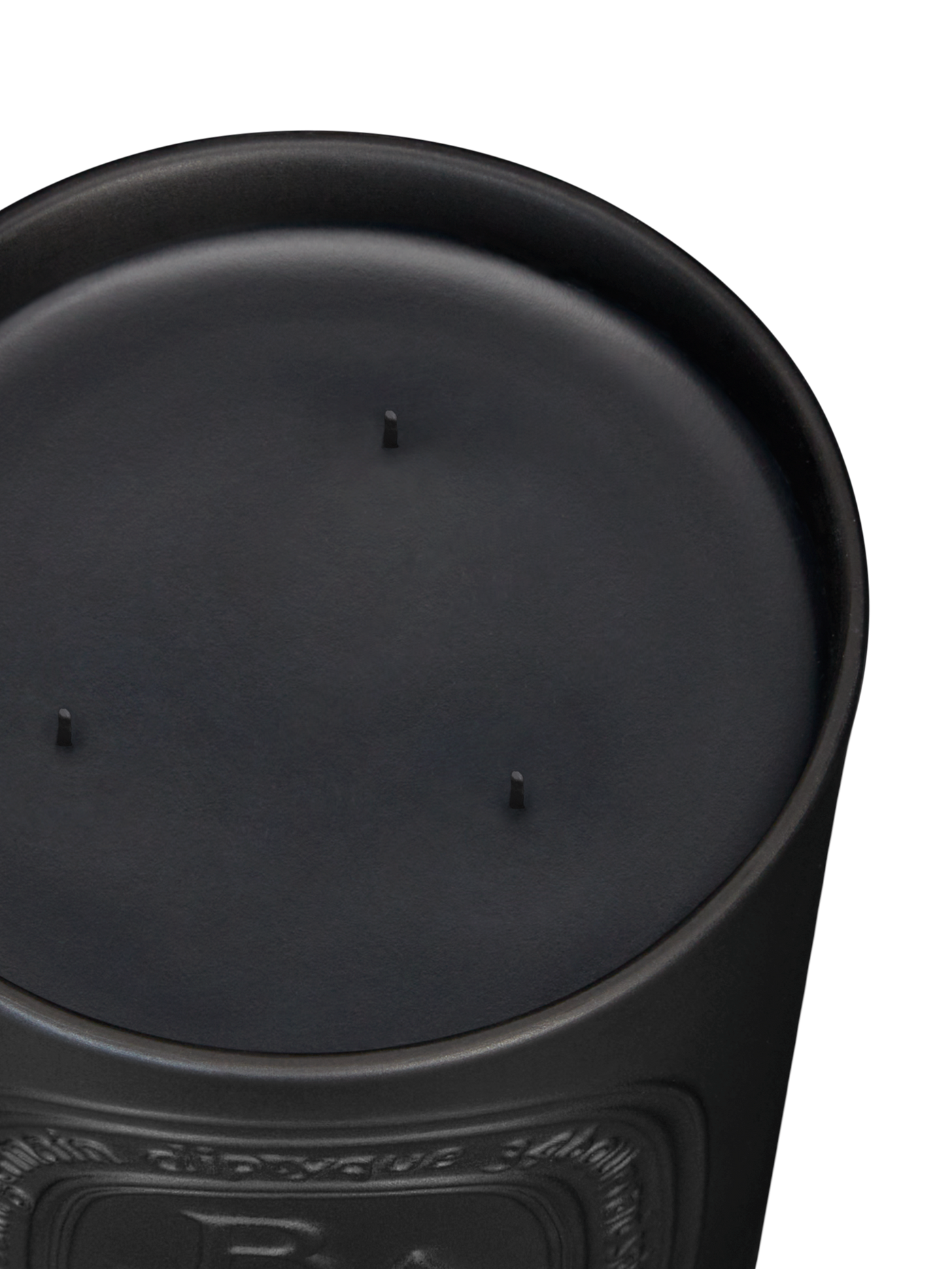 diptyque-baies-scented-candle-600g-in-white-background