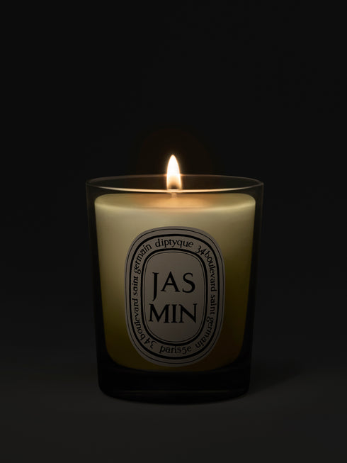 diptyque-jasmin-small-scented-candle-70g-in-dark-background