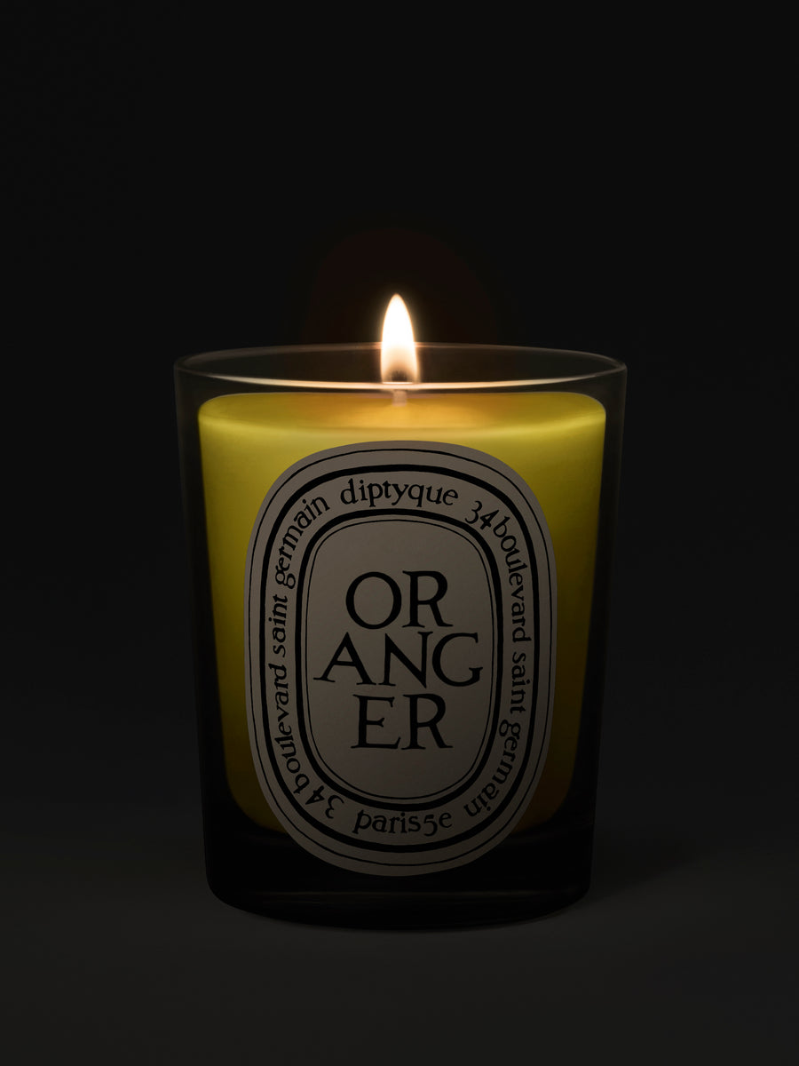diptyque-oranger-scented-candle-190g-in-dark-background