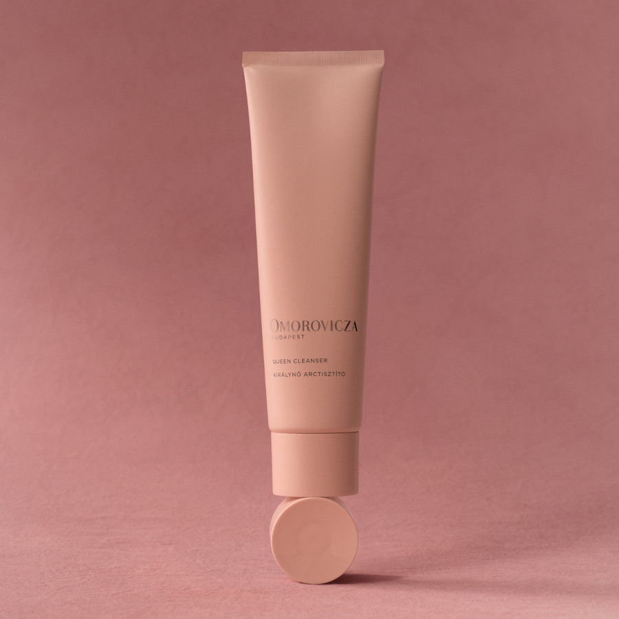 Queen Cleanser