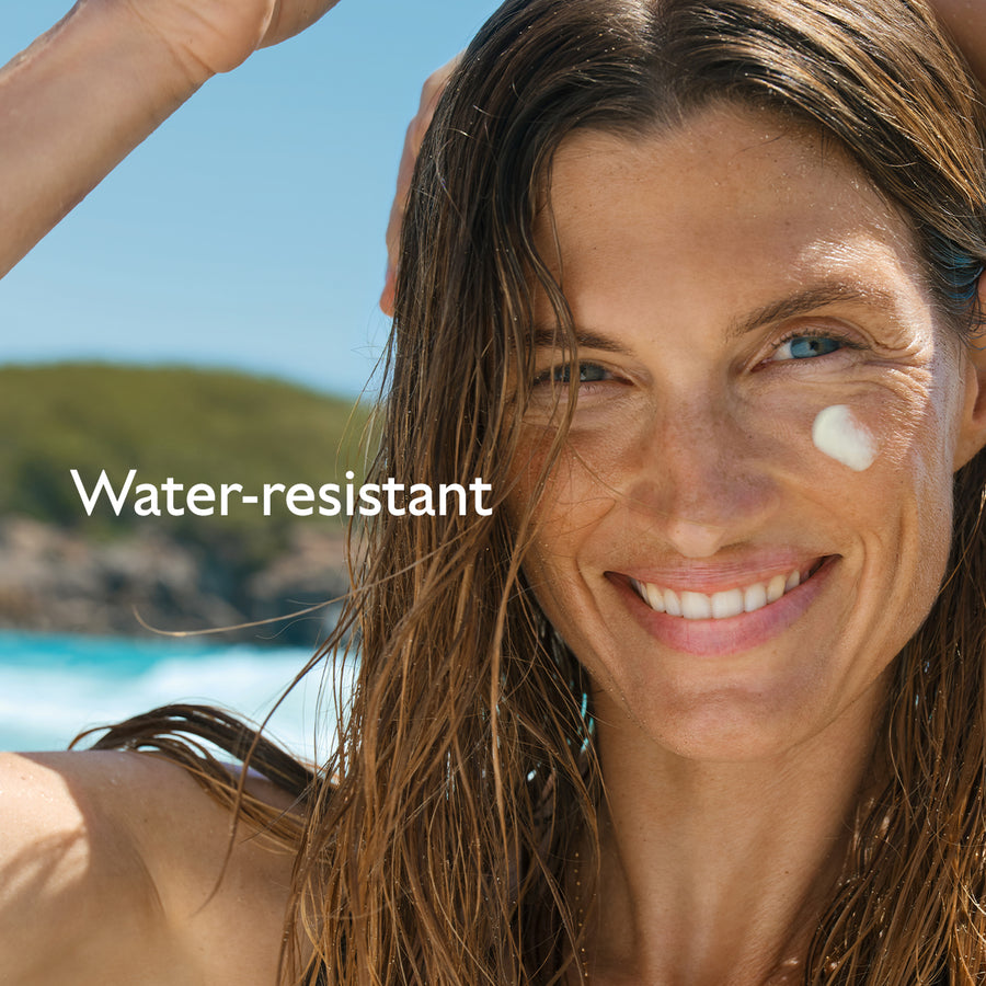 Very High Protection Lightweight Cream SPF50+
