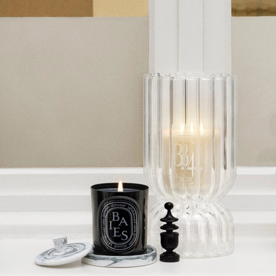 Baies (Berries) Medium Candle